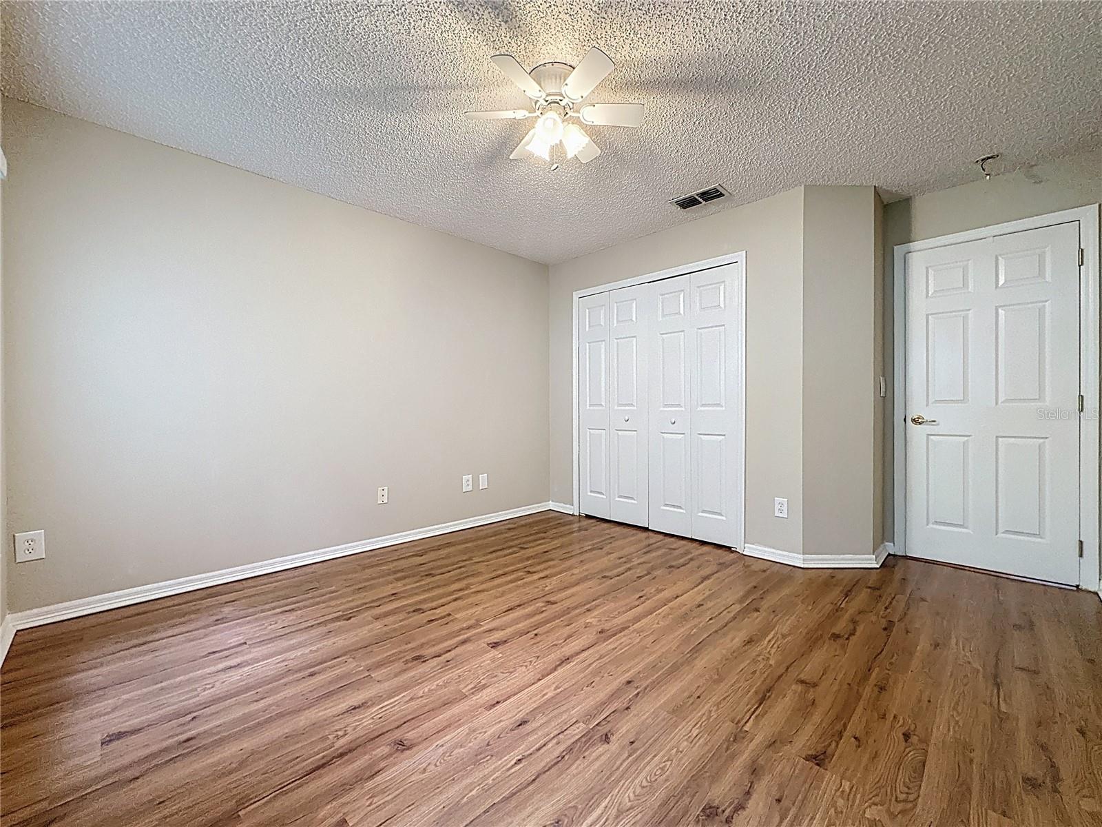Image 8 of 60 For 3853 Eversholt Street
