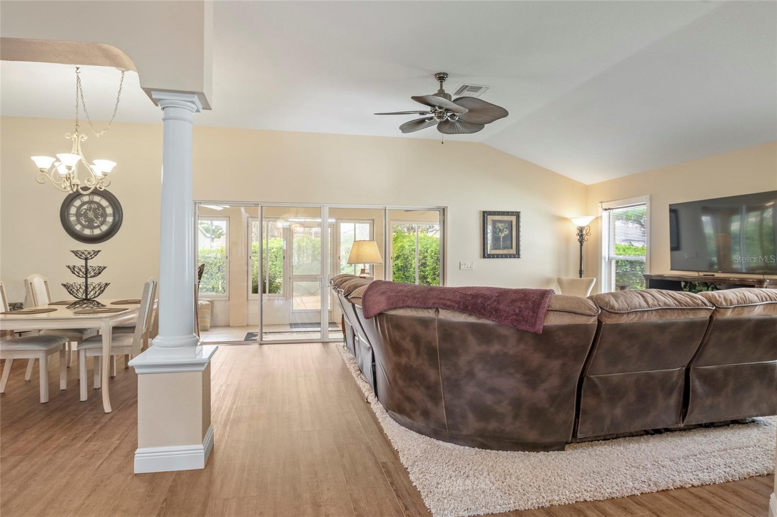 Image 5 of 31 For 1222 Camero Drive