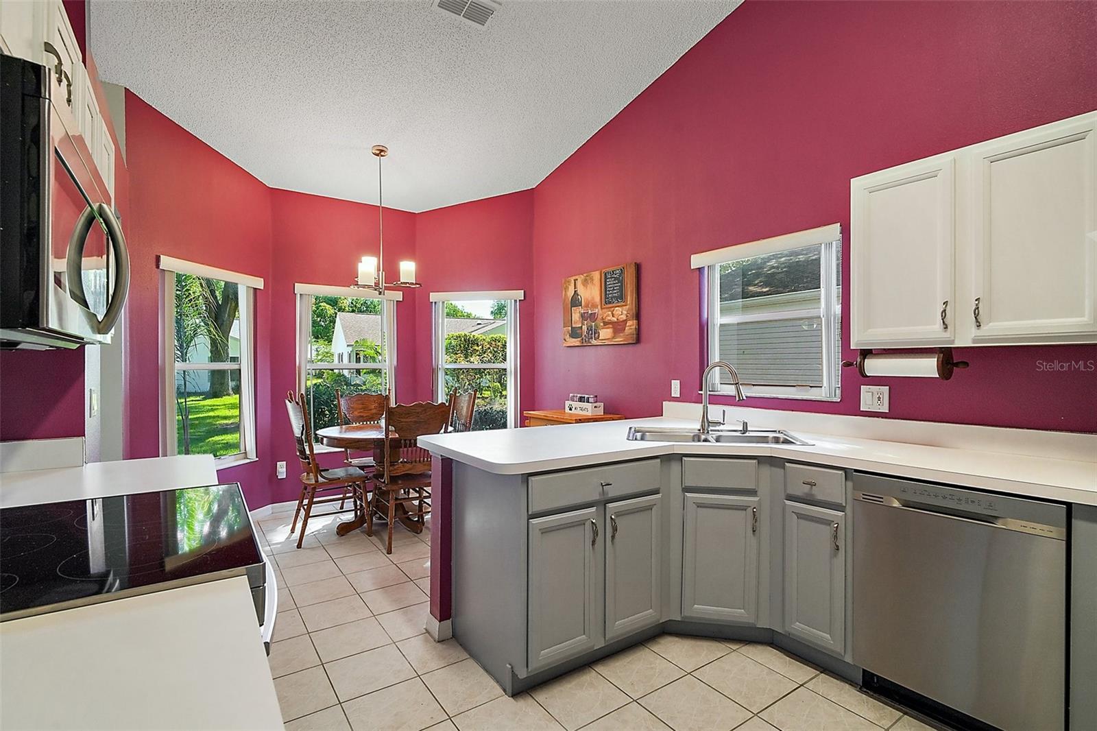 Image 12 of 31 For 4349 River Ridge Drive