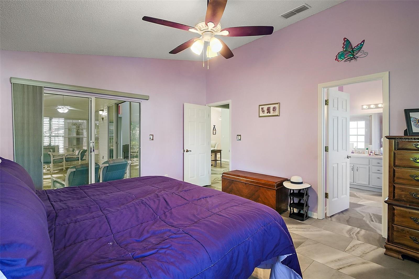 Image 18 of 31 For 4349 River Ridge Drive