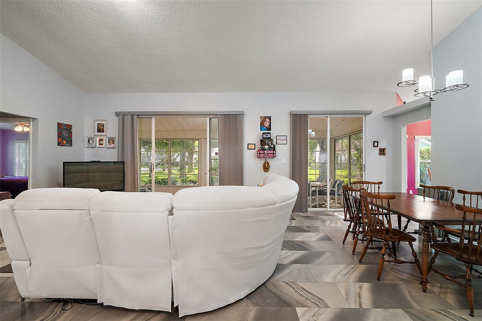 Image 6 of 31 For 4349 River Ridge Drive