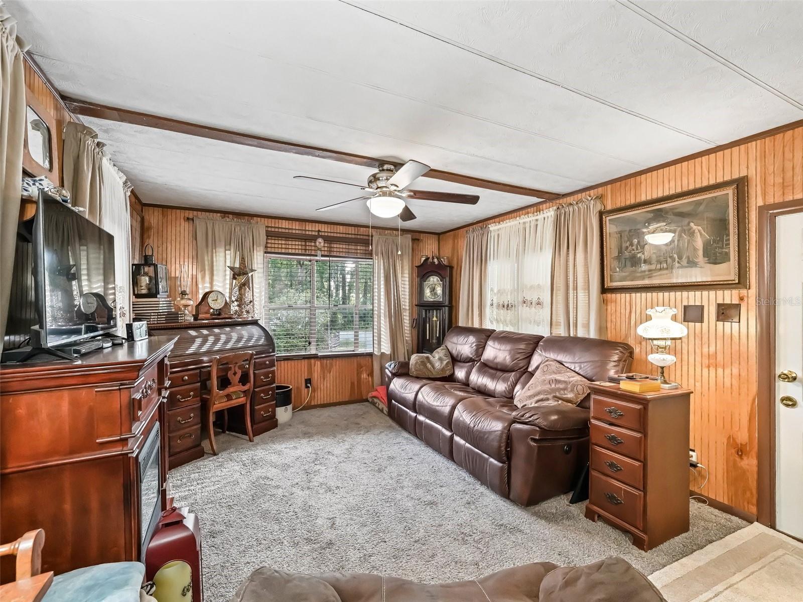 Image 10 of 27 For 5828 Cr 551a