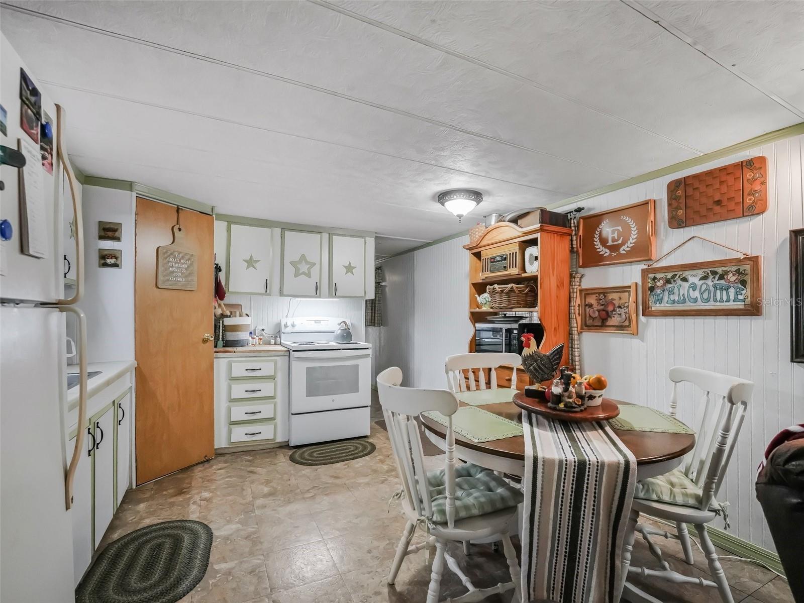 Image 12 of 27 For 5828 Cr 551a