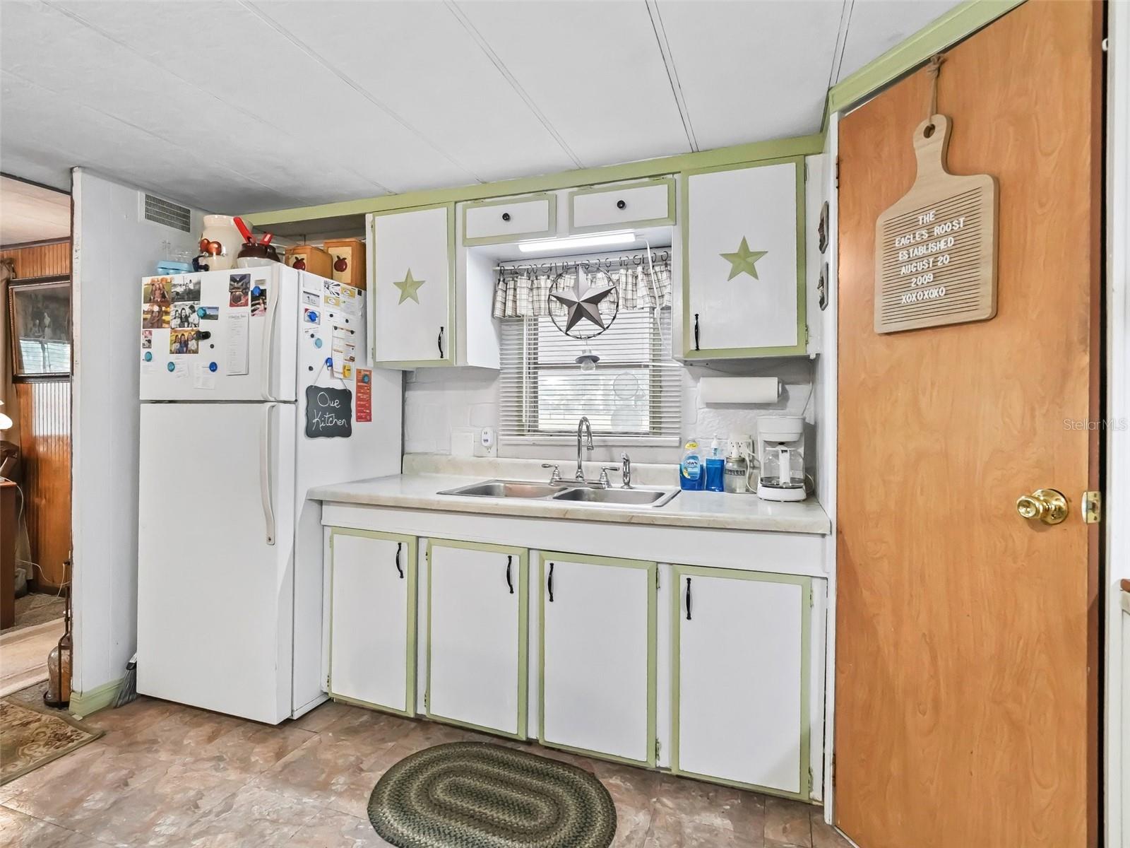 Image 15 of 27 For 5828 Cr 551a