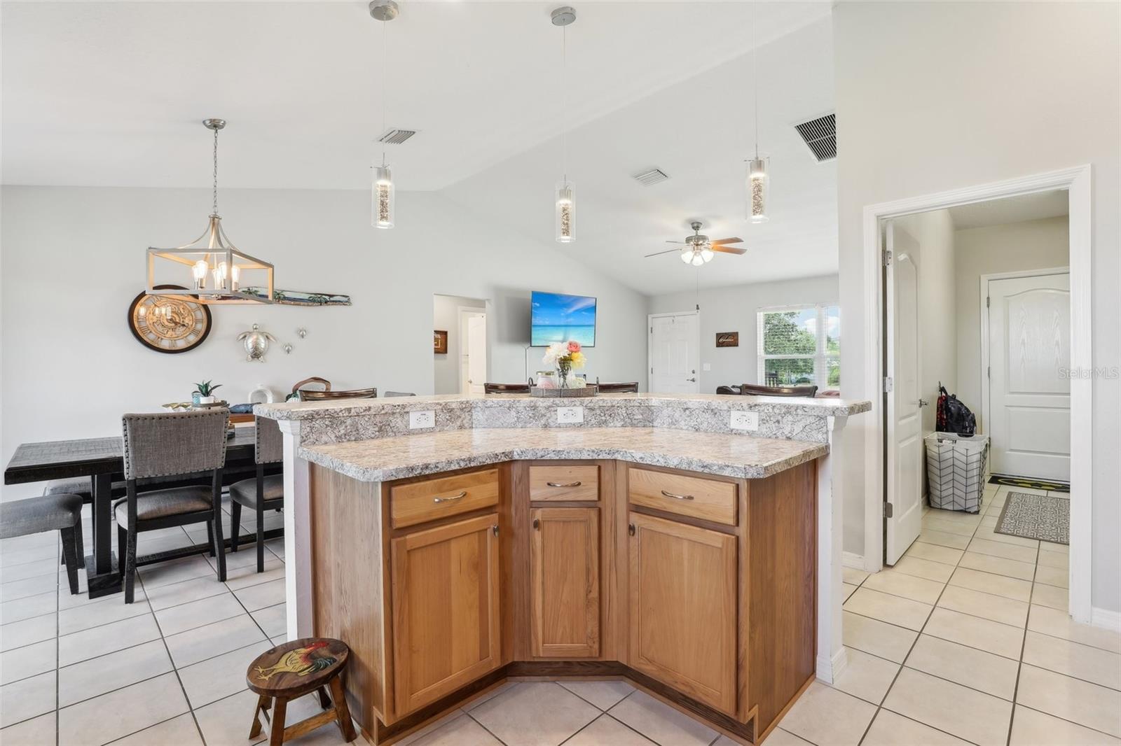 Image 15 of 60 For 3329 Boyd Circle