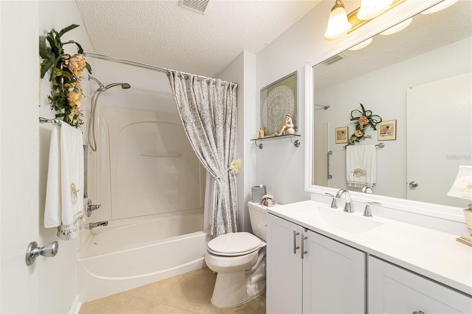 Image 33 of 51 For 312 Emmalee Place