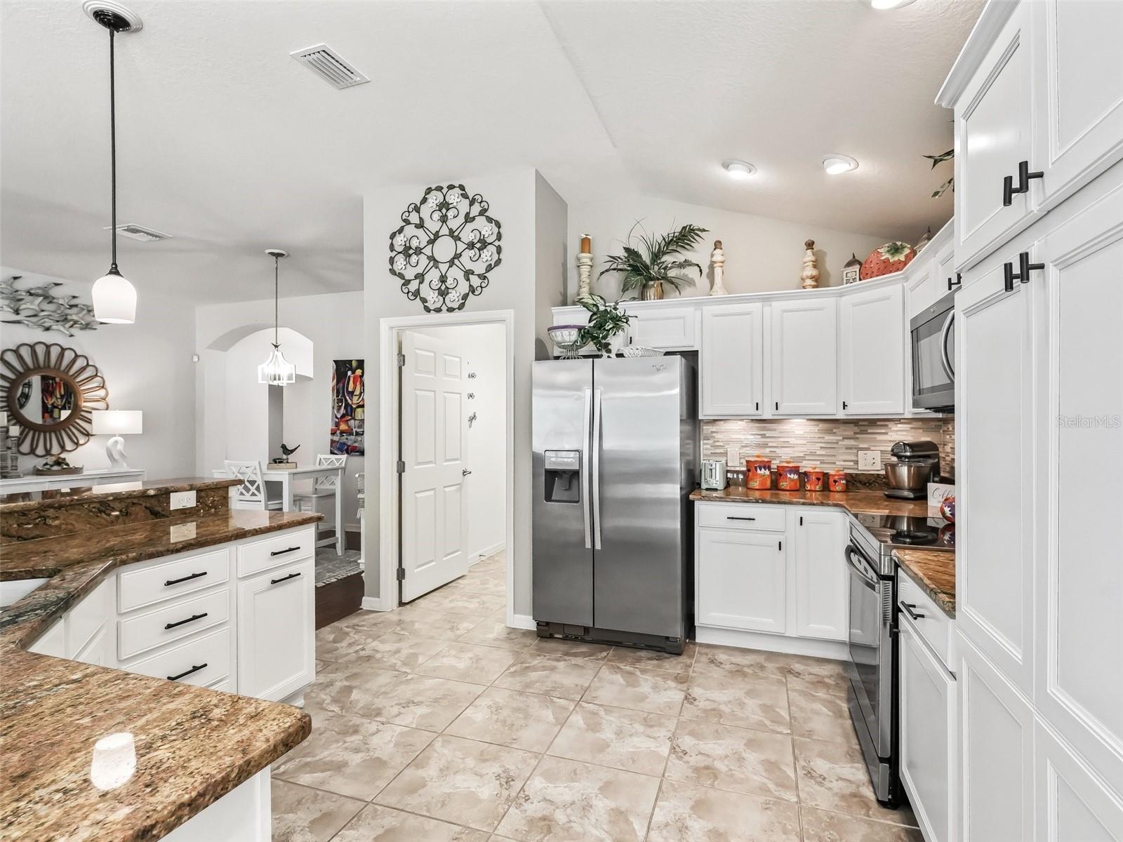 Image 15 of 60 For 10069 Lake Miona Way