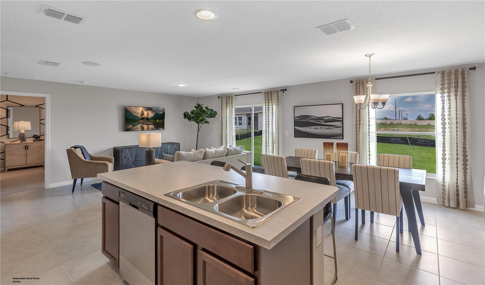 Image 4 of 9 For 5035 Abigail Drive