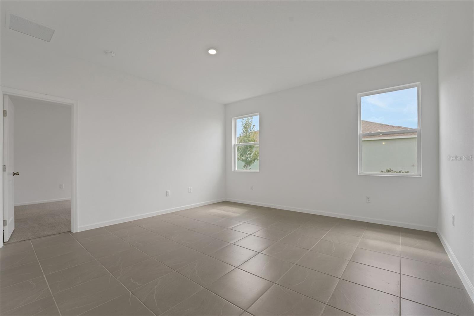 Image 17 of 32 For 5027 Abigail Drive