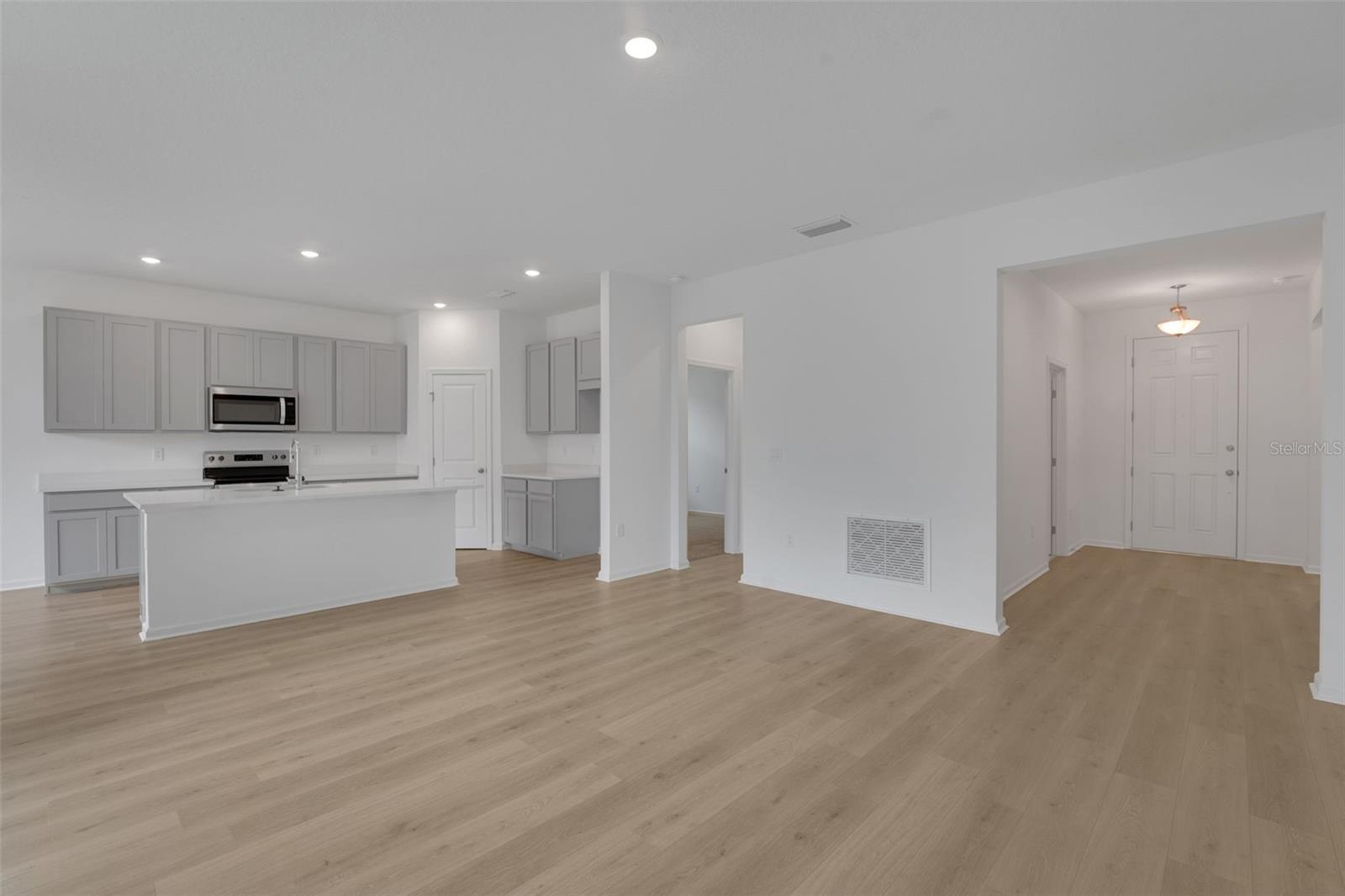 Image 19 of 32 For 5031 Abigail Drive