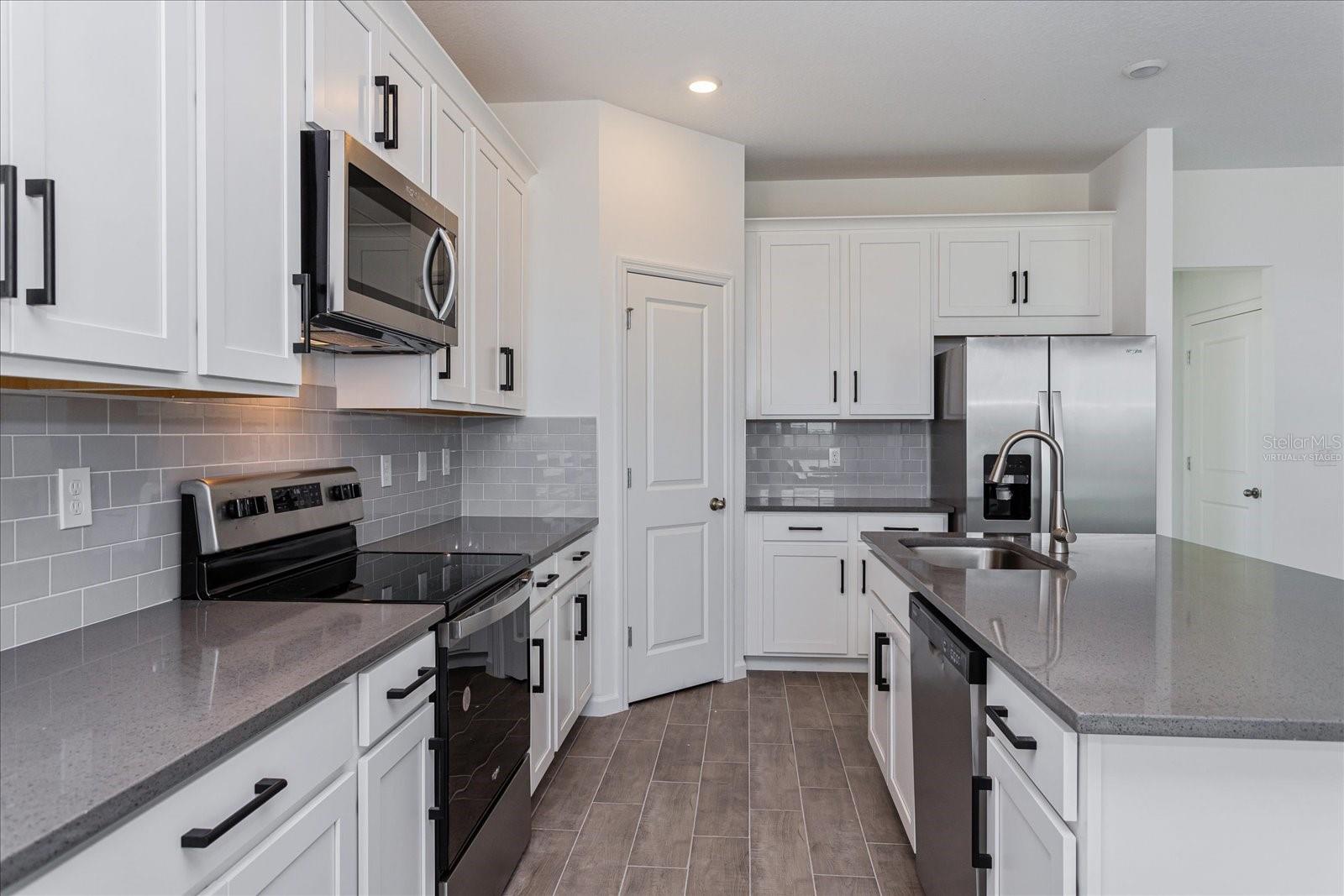 Image 5 of 13 For 5031 Abigail Drive