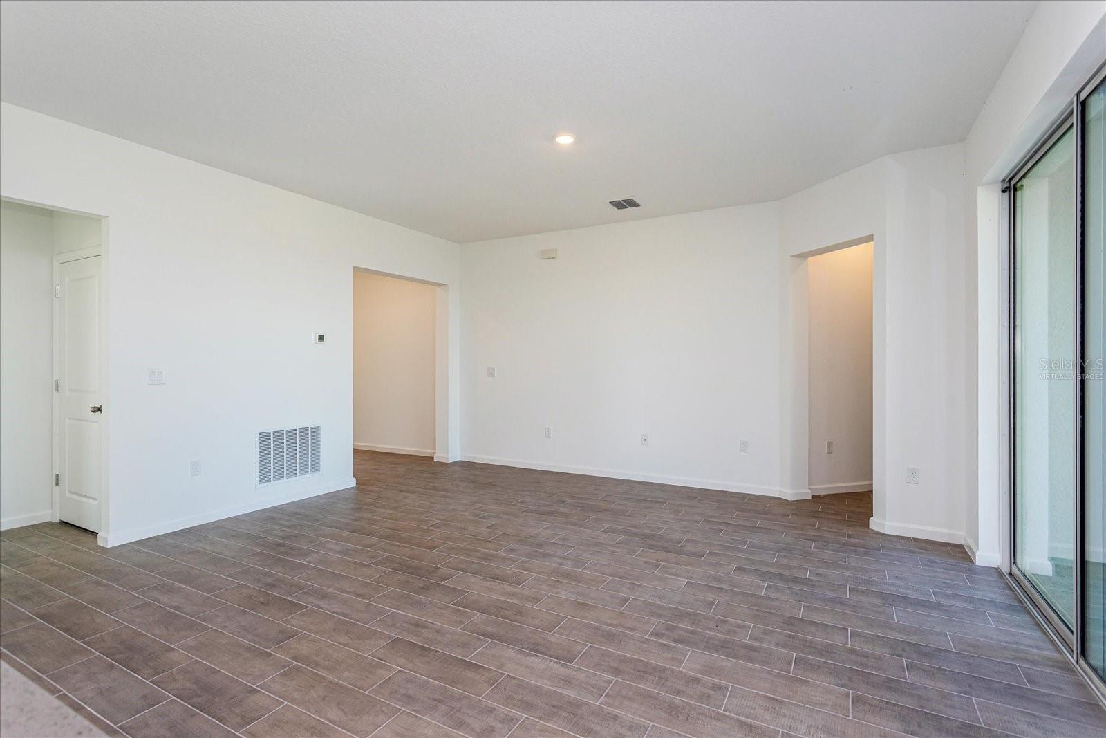 Image 7 of 13 For 5031 Abigail Drive