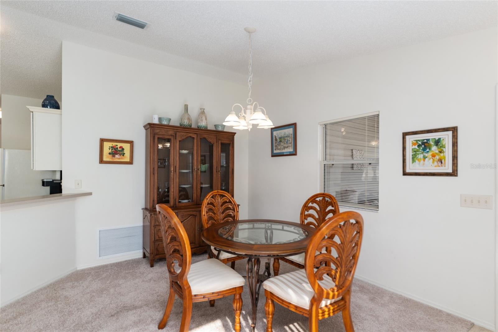 Image 13 of 37 For 992 Pinewood Place