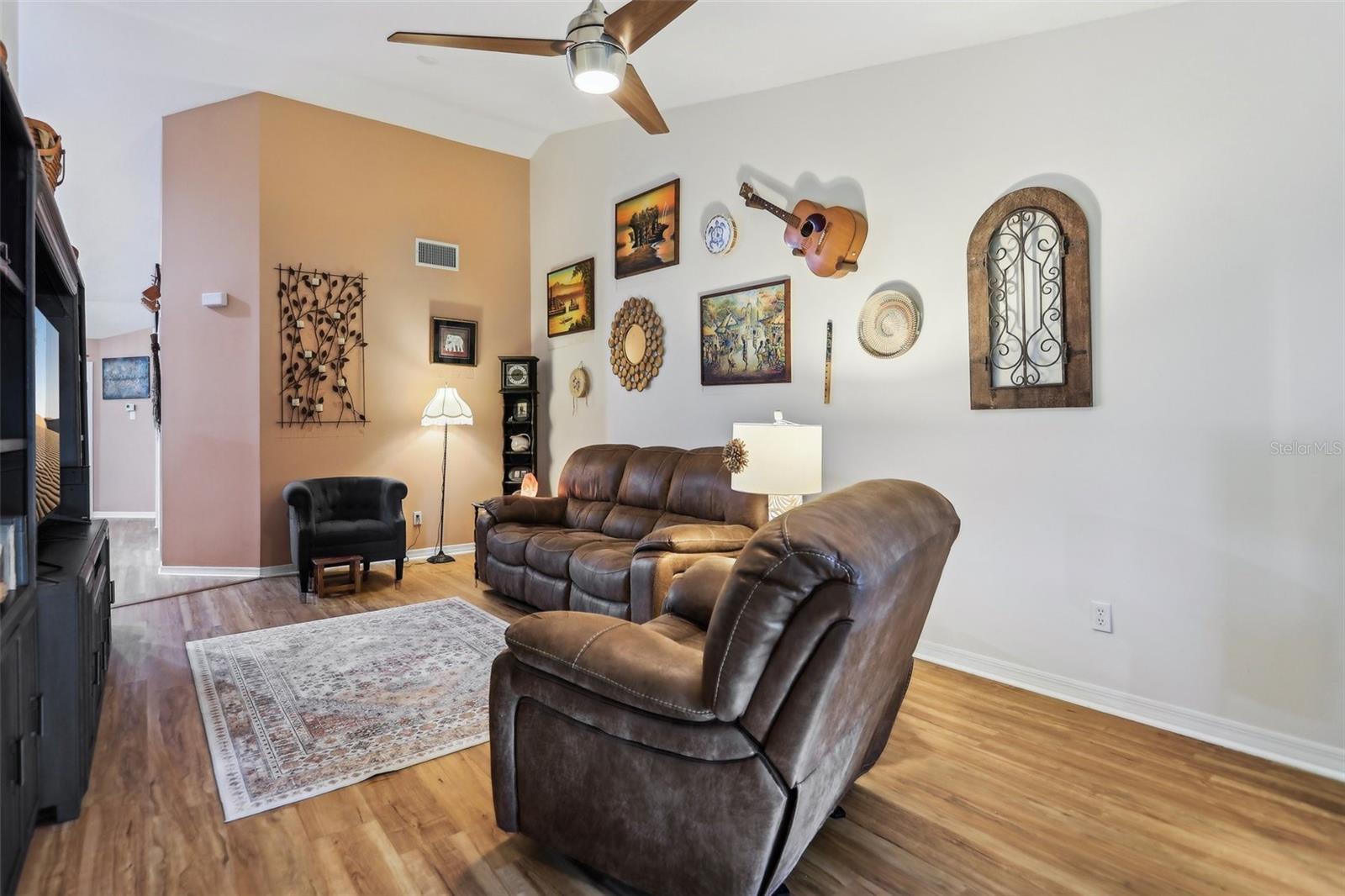 Image 14 of 48 For 106 Baytree Boulevard