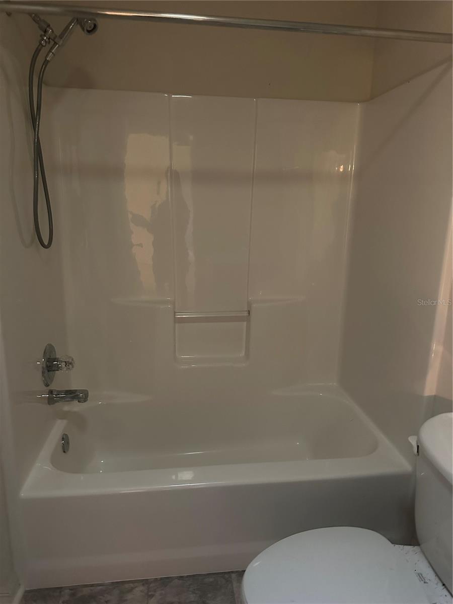 Image 17 of 22 For 1812 Sanibel Court