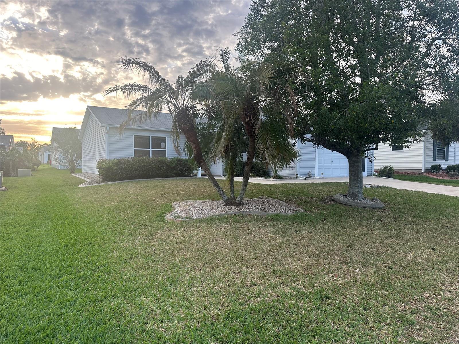 Image 3 of 22 For 1812 Sanibel Court