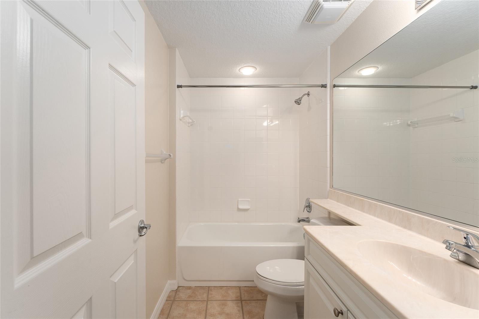 Image 30 of 37 For 5340 Edgewater Way 1