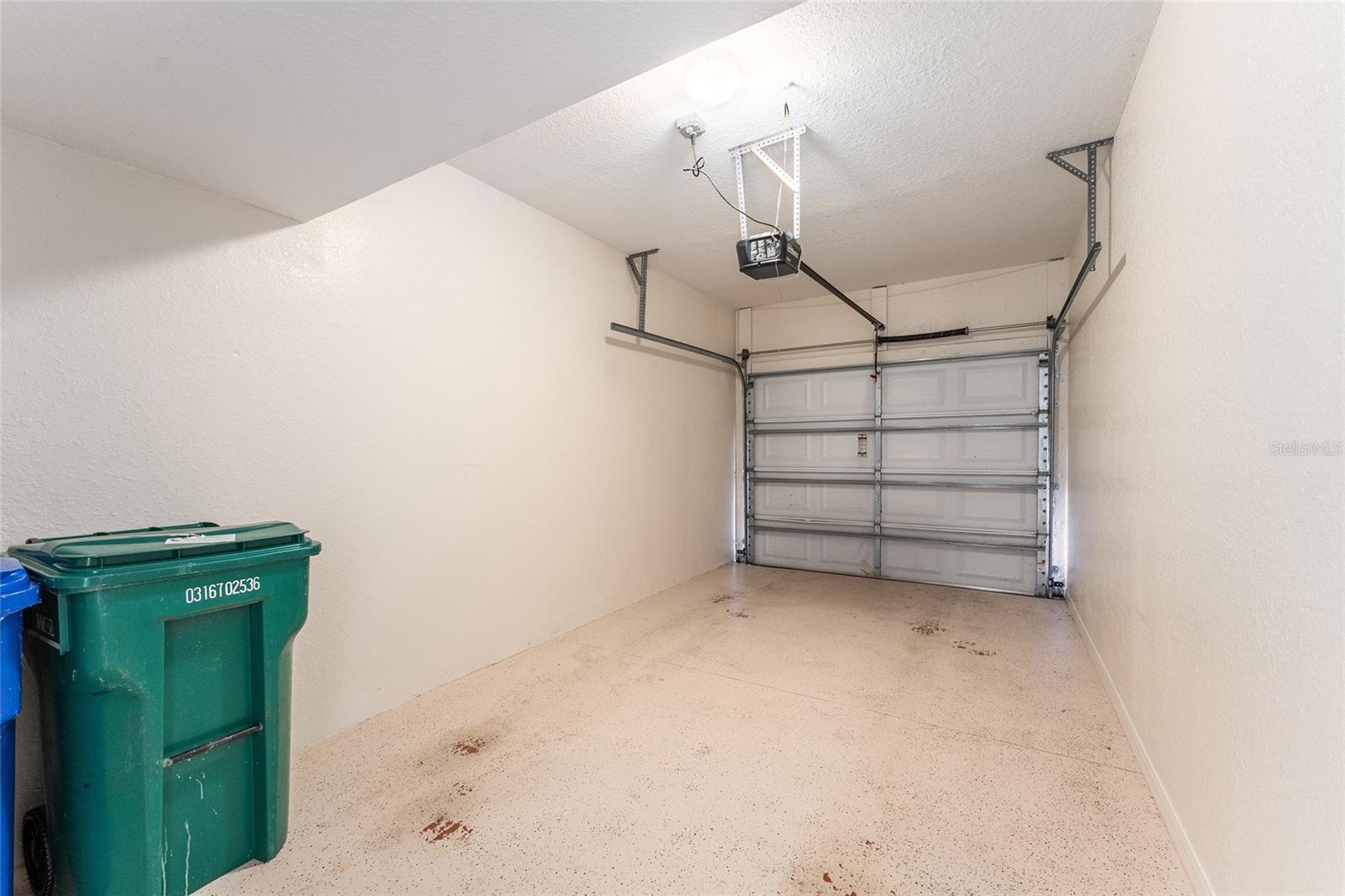 Image 33 of 37 For 5340 Edgewater Way 1