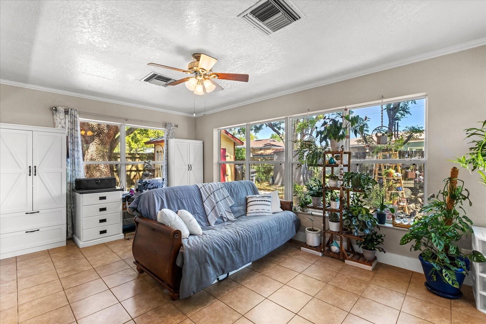 Image 11 of 31 For 2252 Kent Road