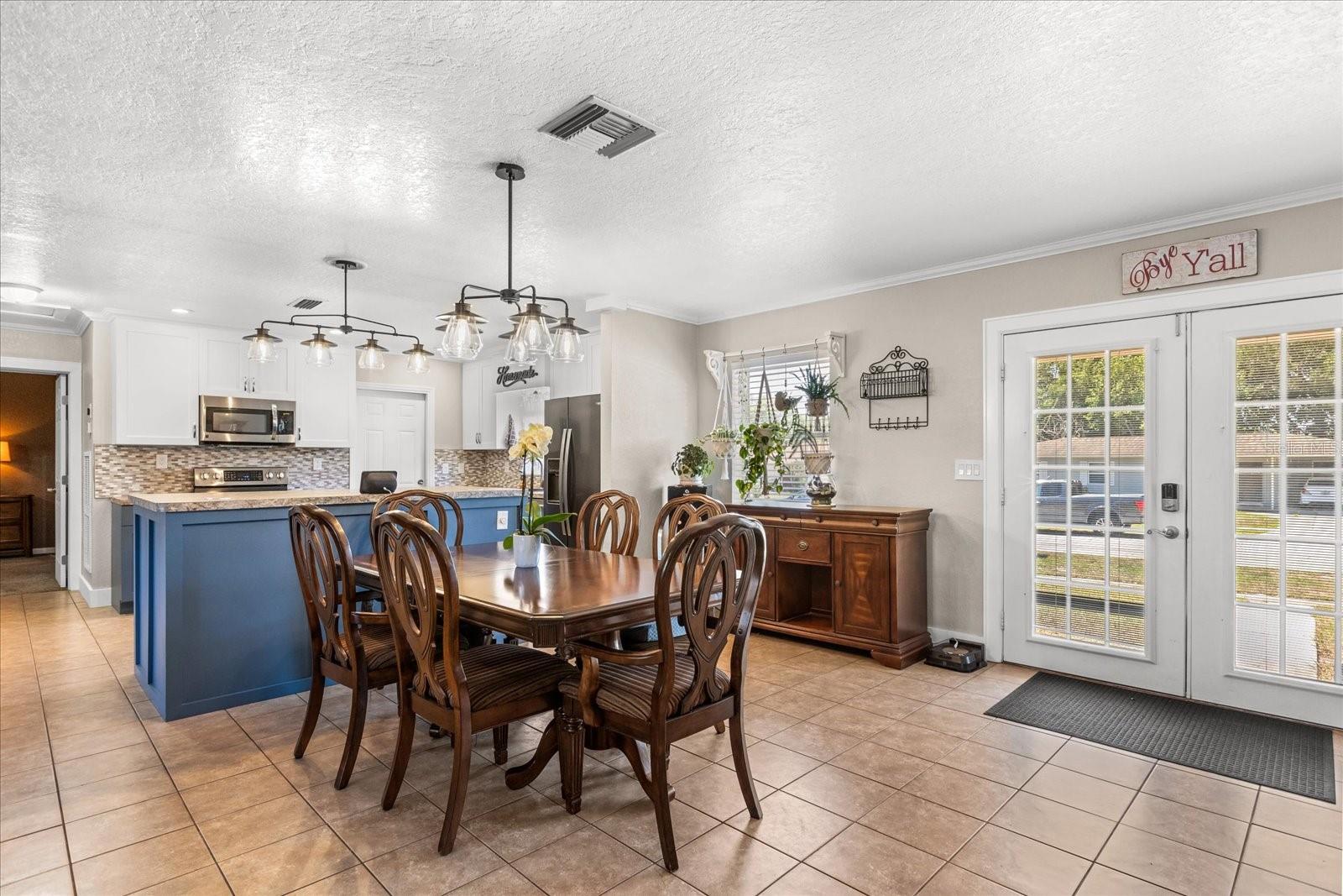 Image 6 of 31 For 2252 Kent Road
