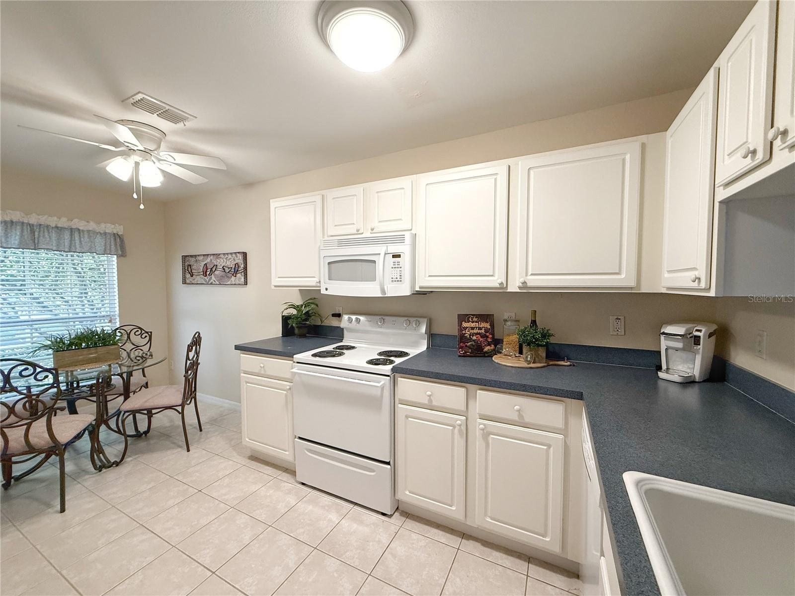 Image 11 of 43 For 4387 Sambourne Street