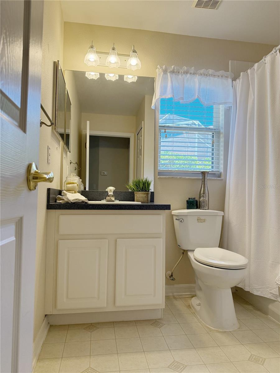 Image 21 of 43 For 4387 Sambourne Street