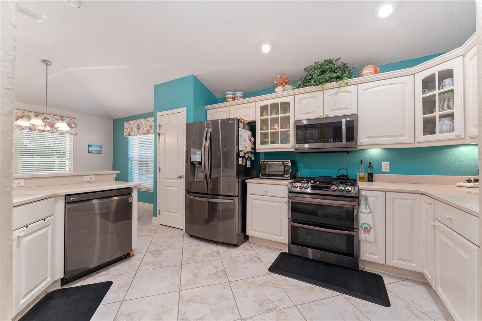 Image 10 of 31 For 760 Hammond Place