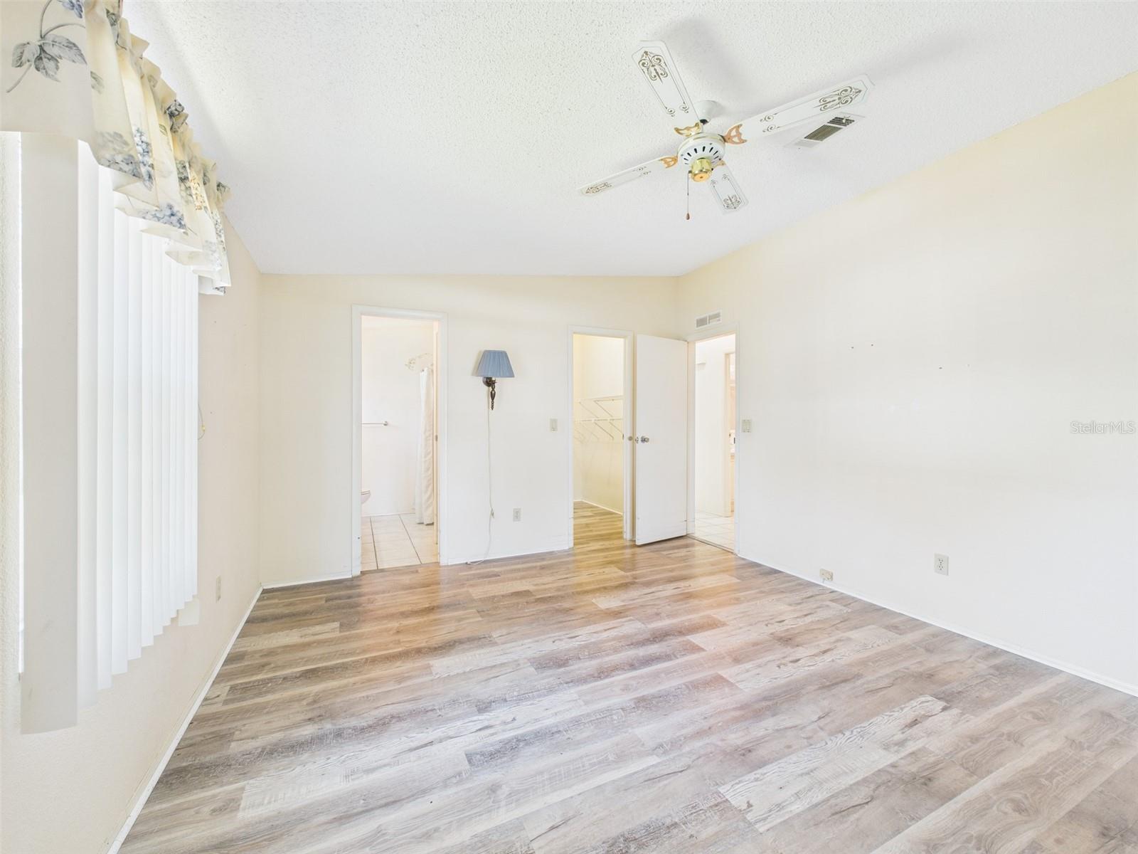 Image 12 of 21 For 715 Megan Circle