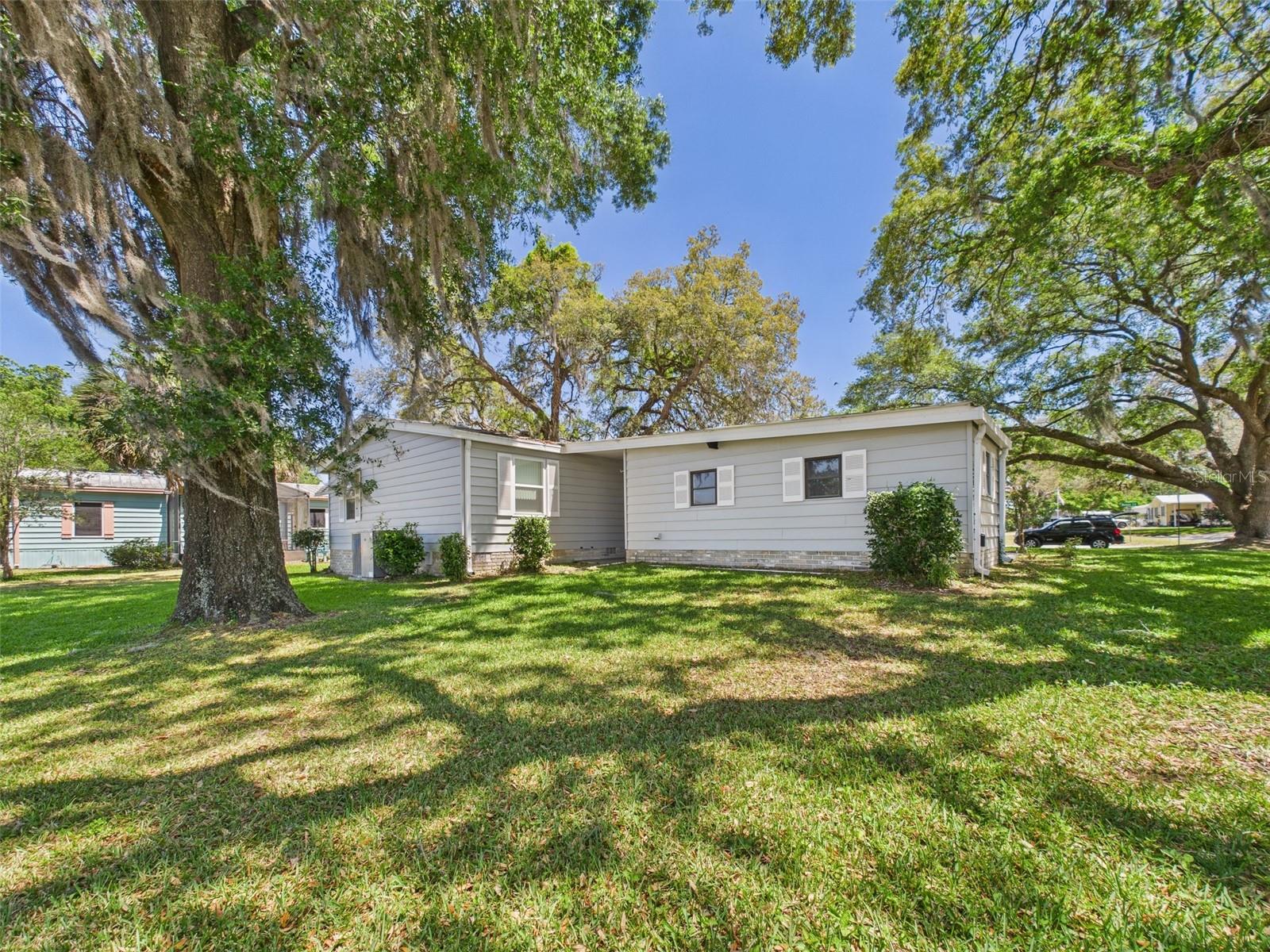 Image 5 of 21 For 715 Megan Circle