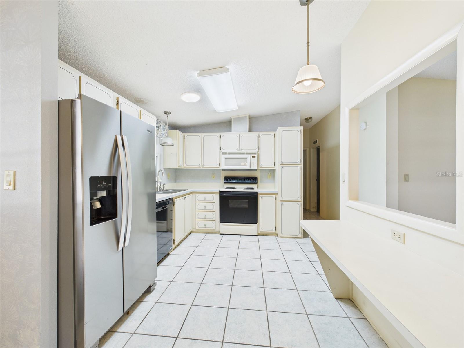 Image 7 of 21 For 715 Megan Circle