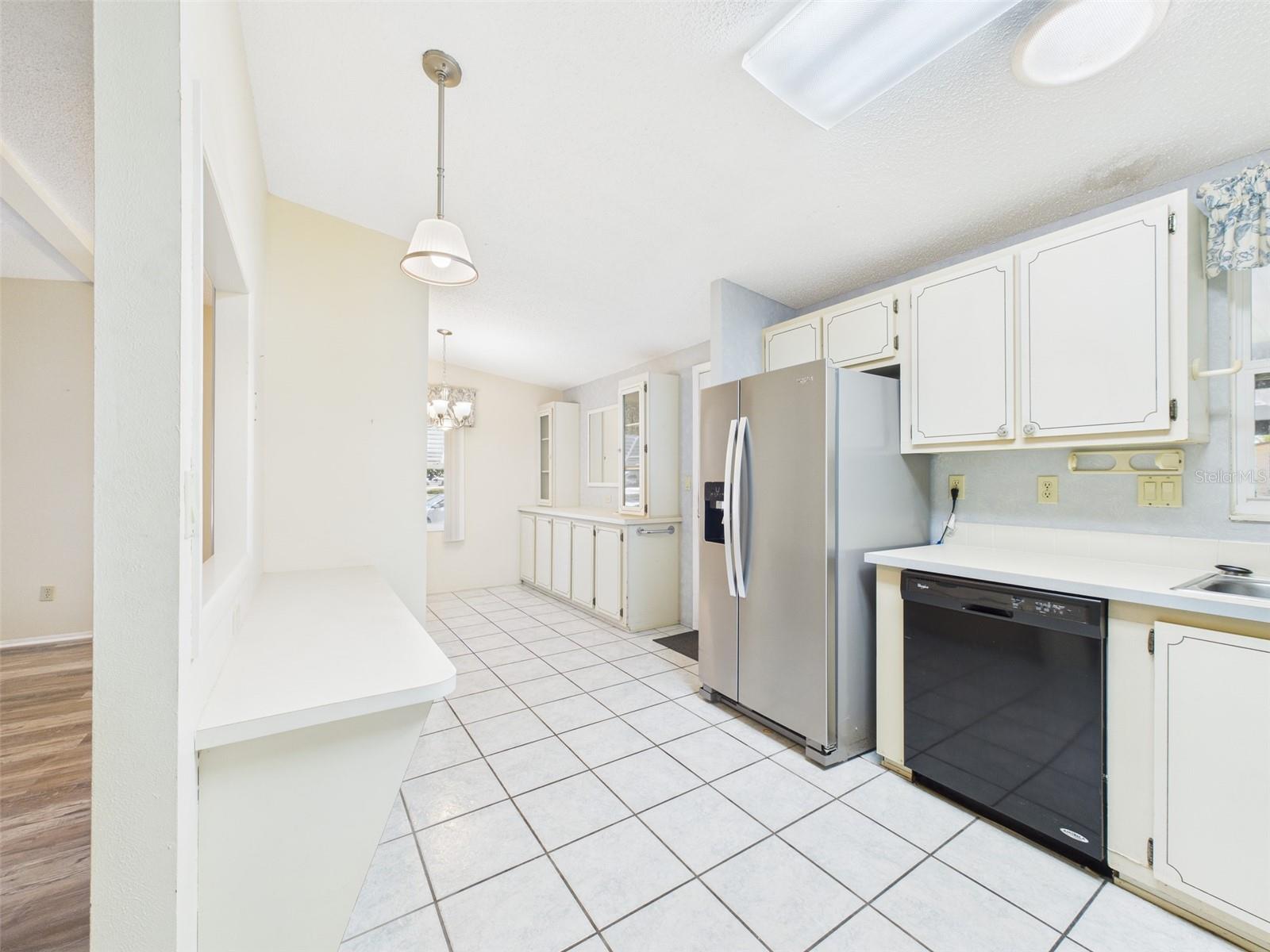 Image 8 of 21 For 715 Megan Circle