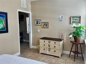 Image 11 of 13 For 16909 Franklin Avenue B