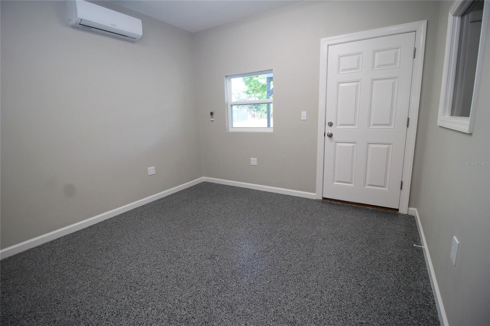 Image 18 of 24 For 114 Myers Boulevard