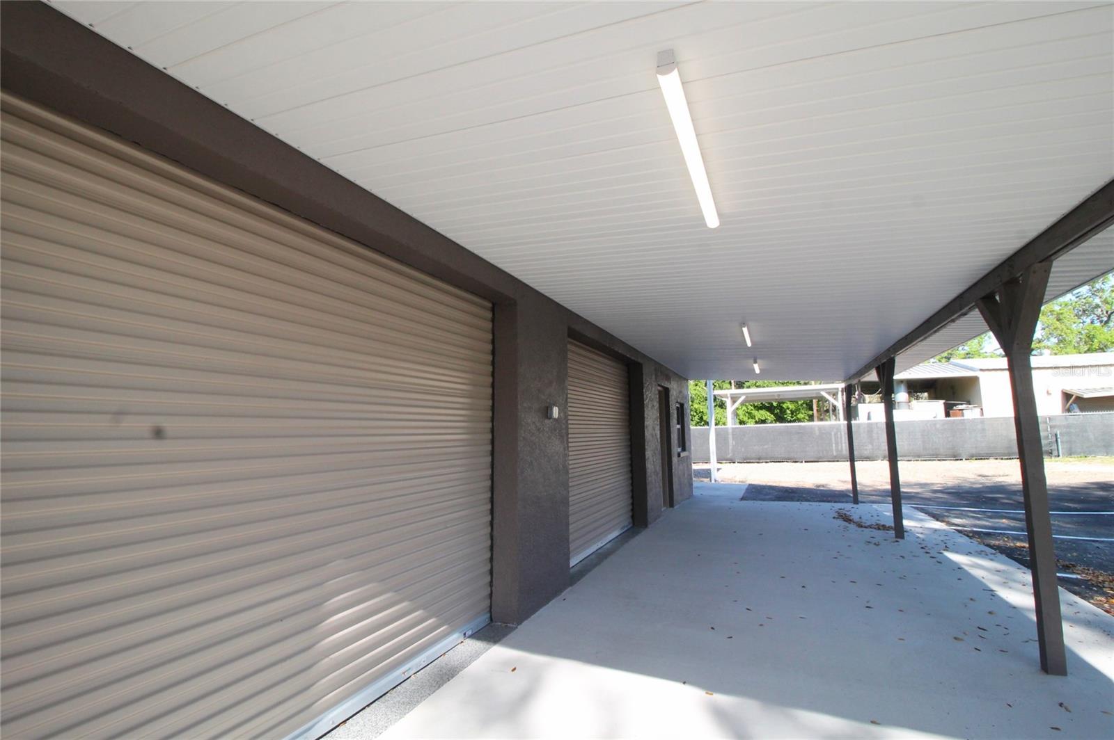 Image 5 of 24 For 114 Myers Boulevard
