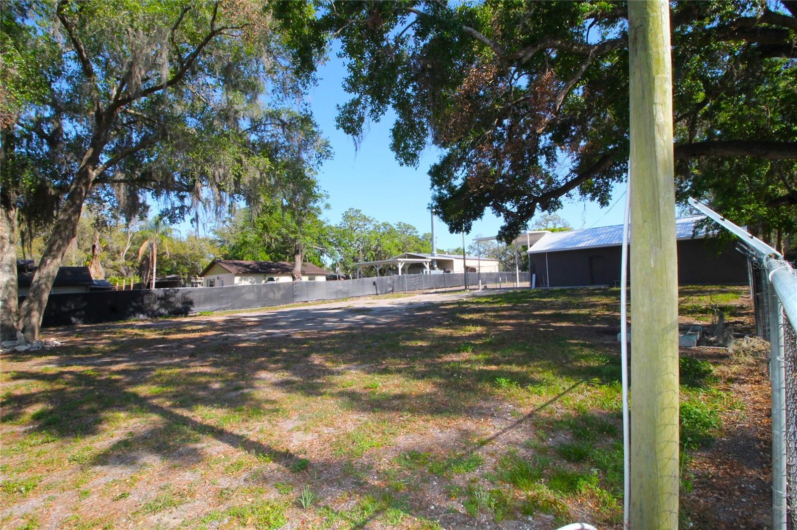 Image 8 of 24 For 114 Myers Boulevard