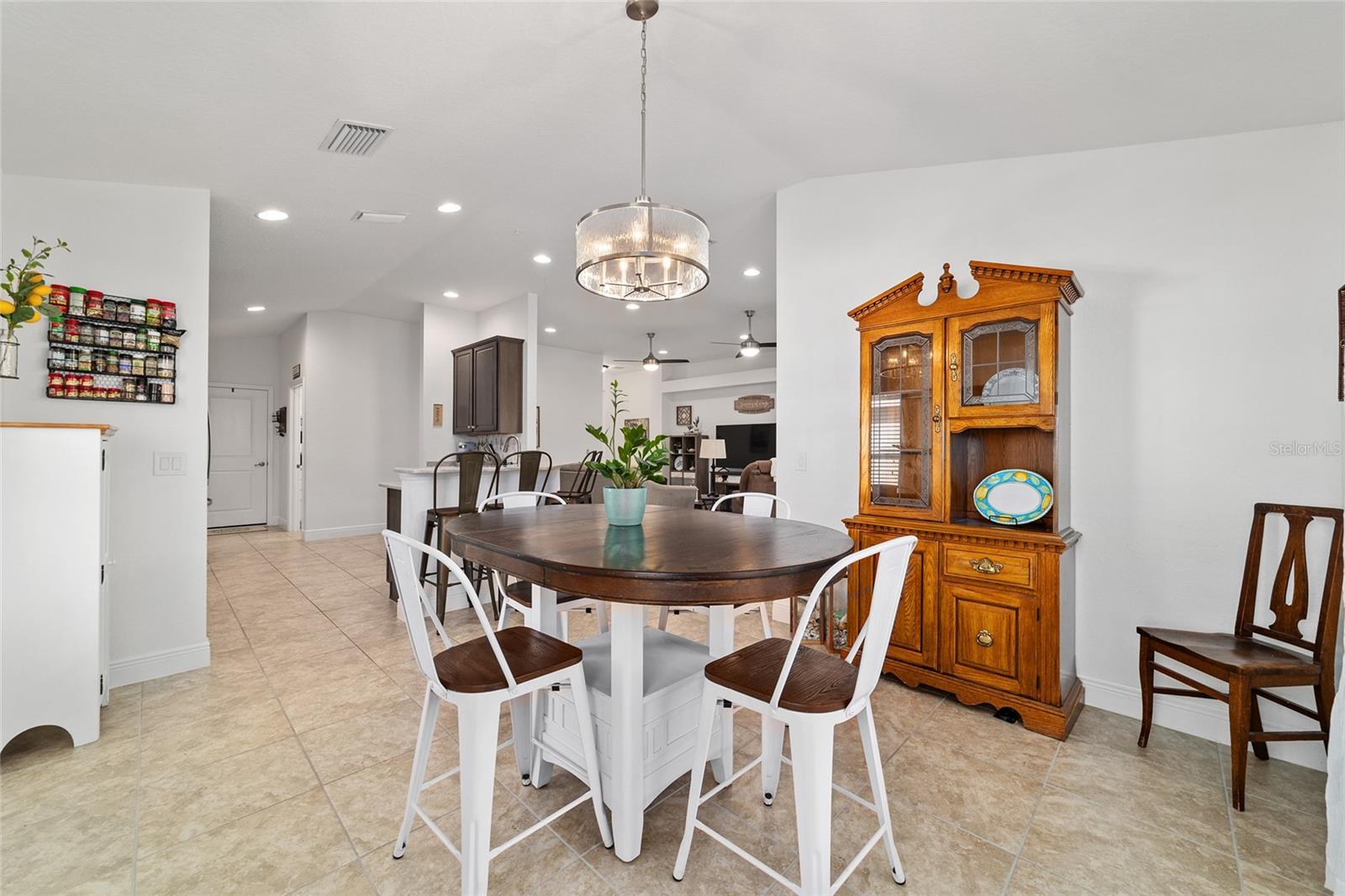 Image 13 of 52 For 4972 Big Cypress Street