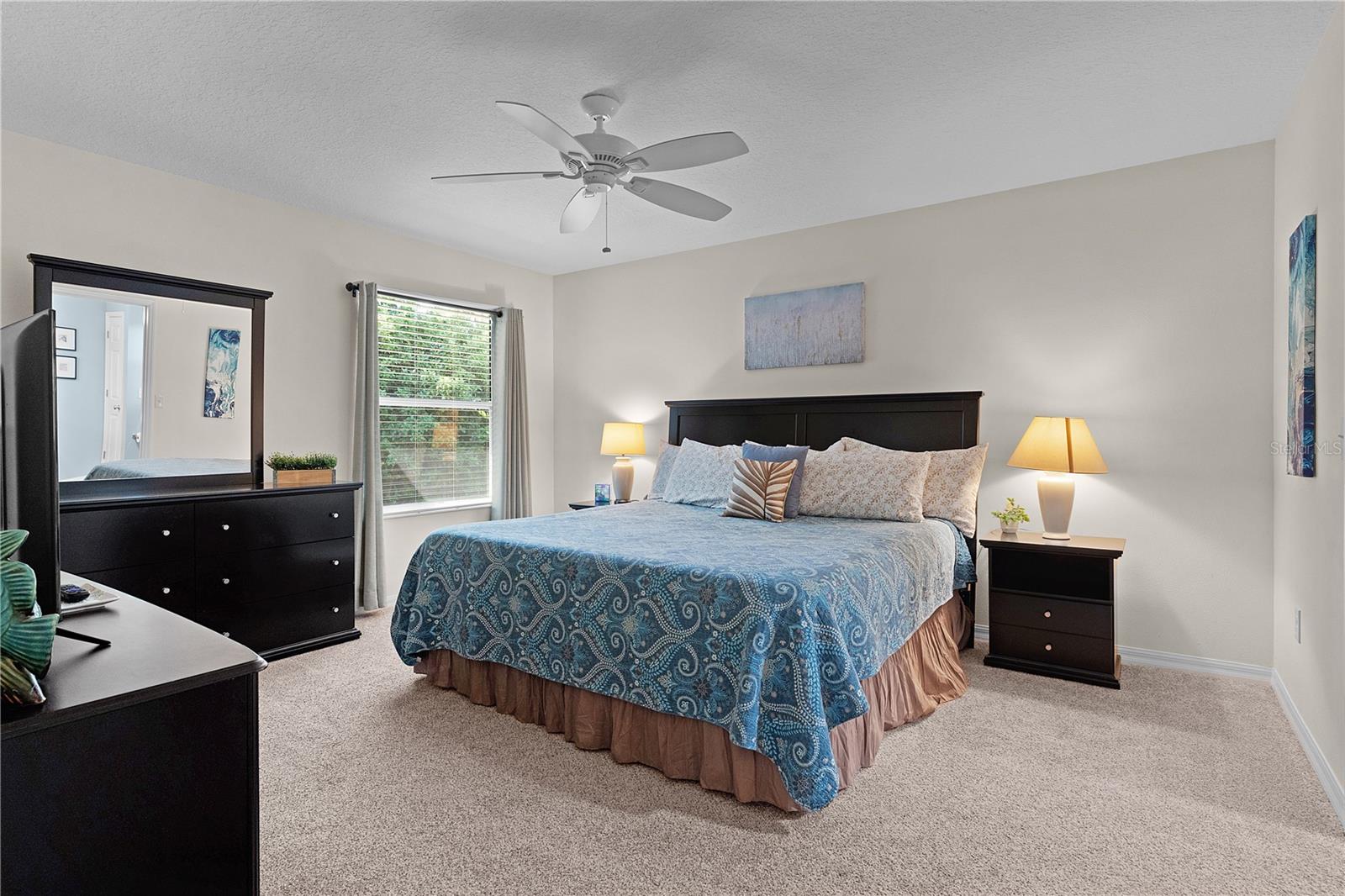 Listing photo id 13 for 2482 Ansley Path