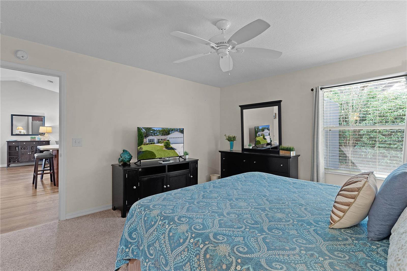 Listing photo id 15 for 2482 Ansley Path