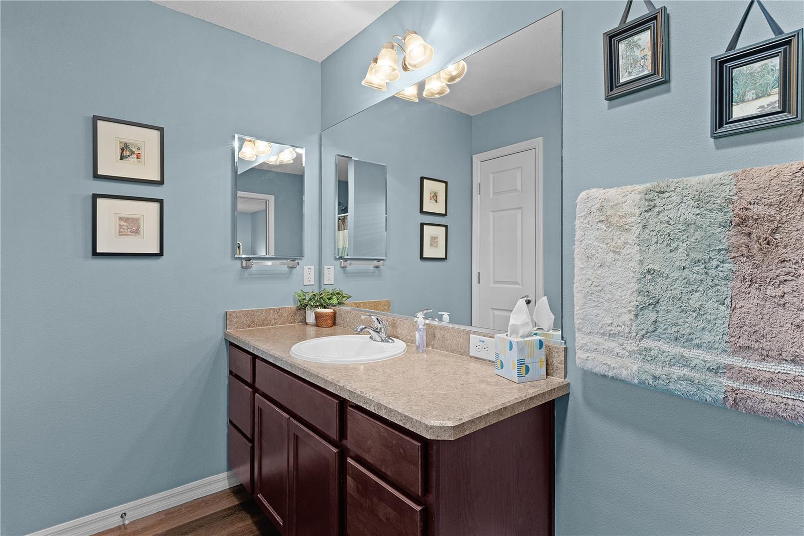 Listing photo id 18 for 2482 Ansley Path