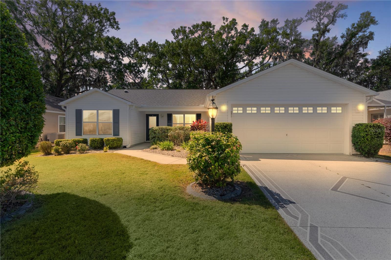 Listing photo id 1 for 2482 Ansley Path