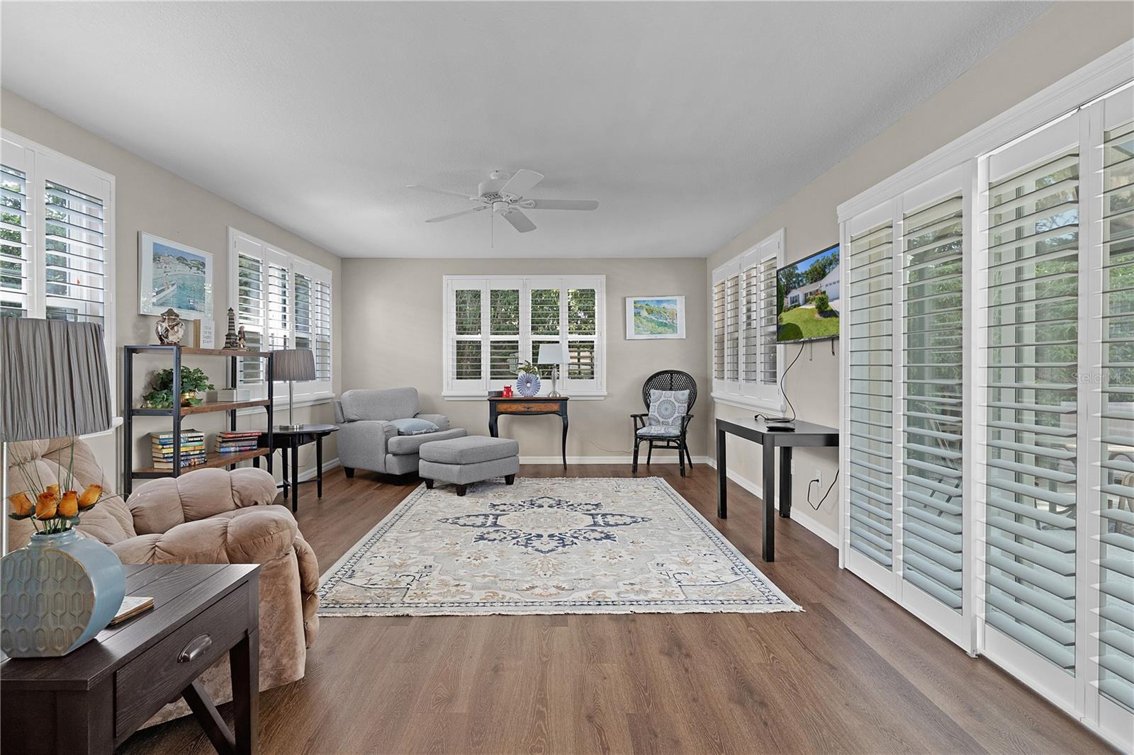 Listing photo id 28 for 2482 Ansley Path