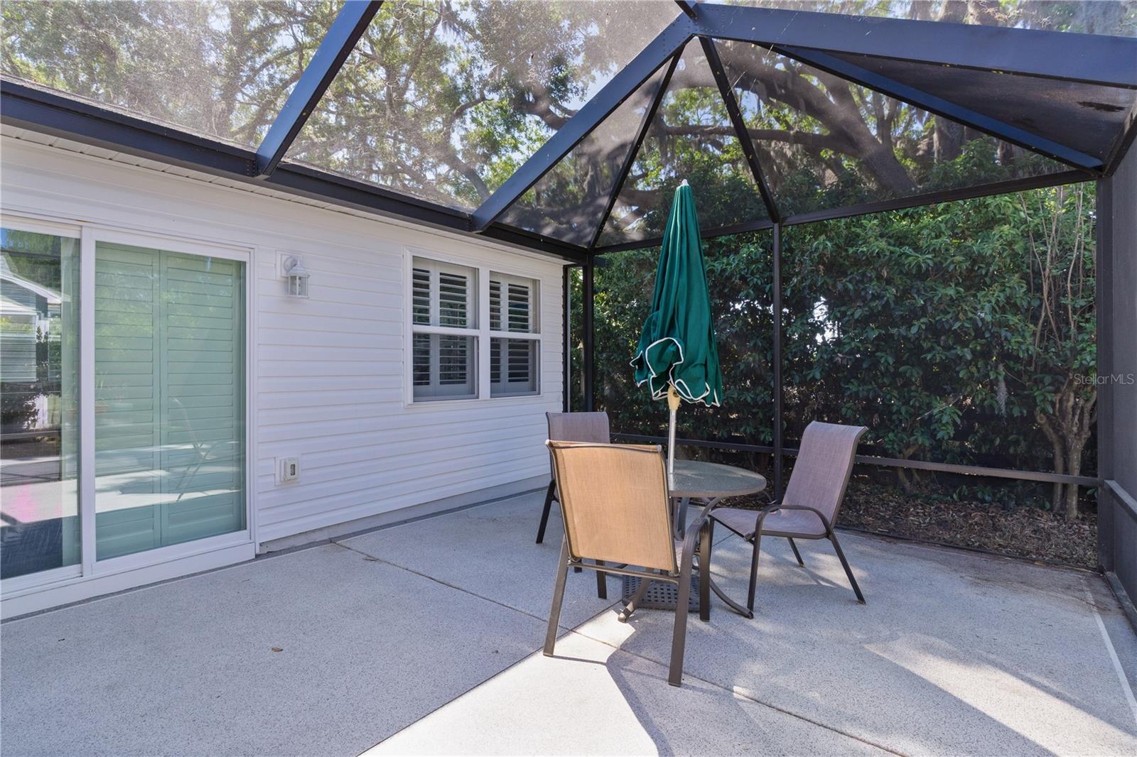 Listing photo id 33 for 2482 Ansley Path