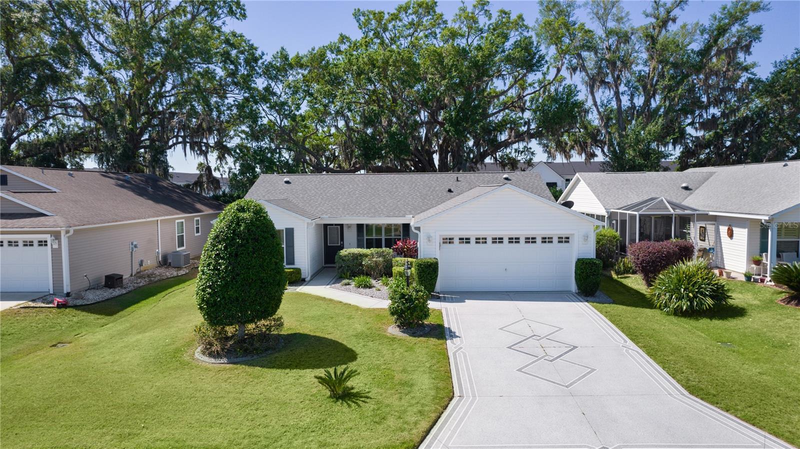 Listing photo id 40 for 2482 Ansley Path