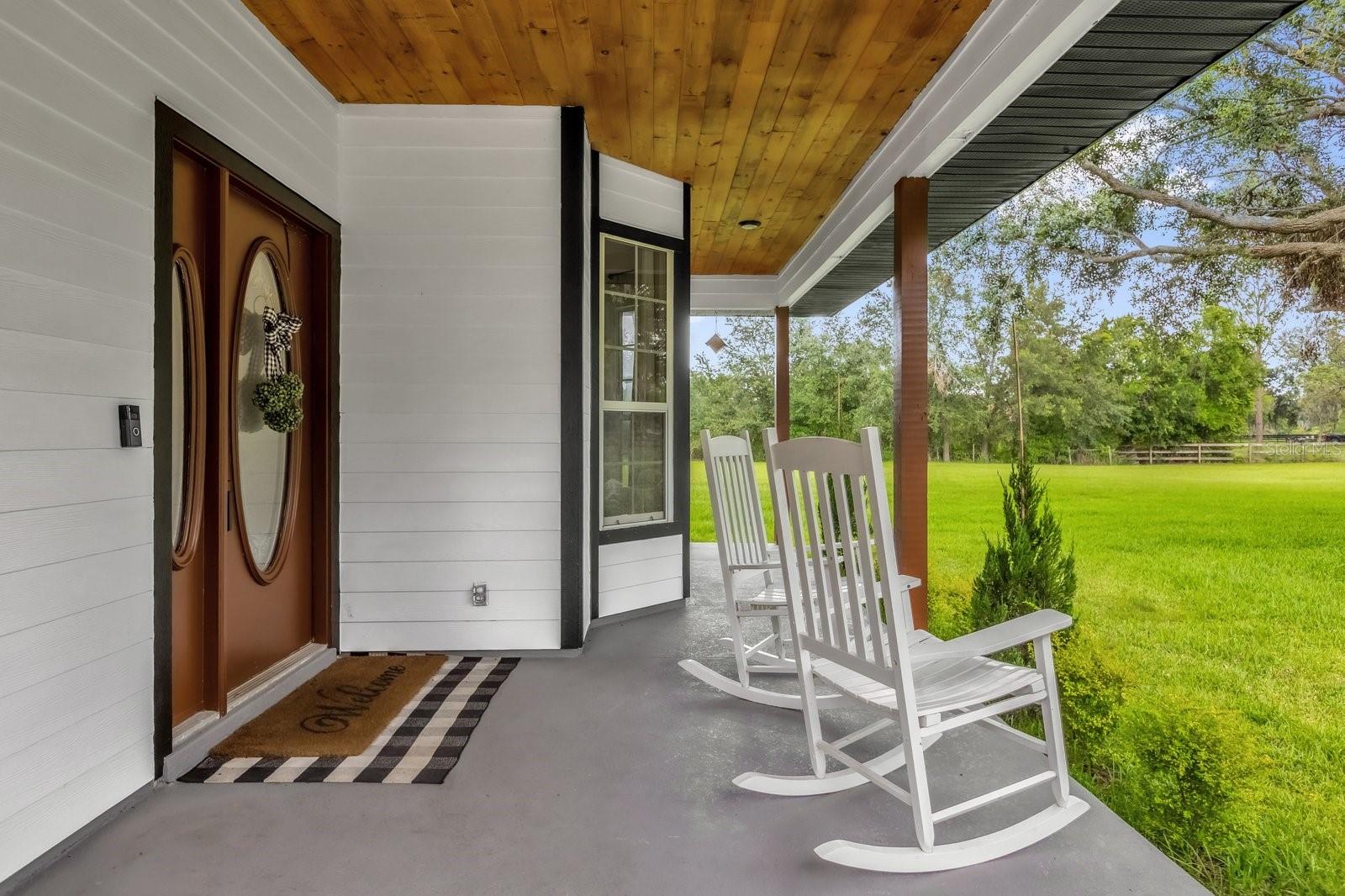 Image 6 of 36 For 10901 Island Grove Road