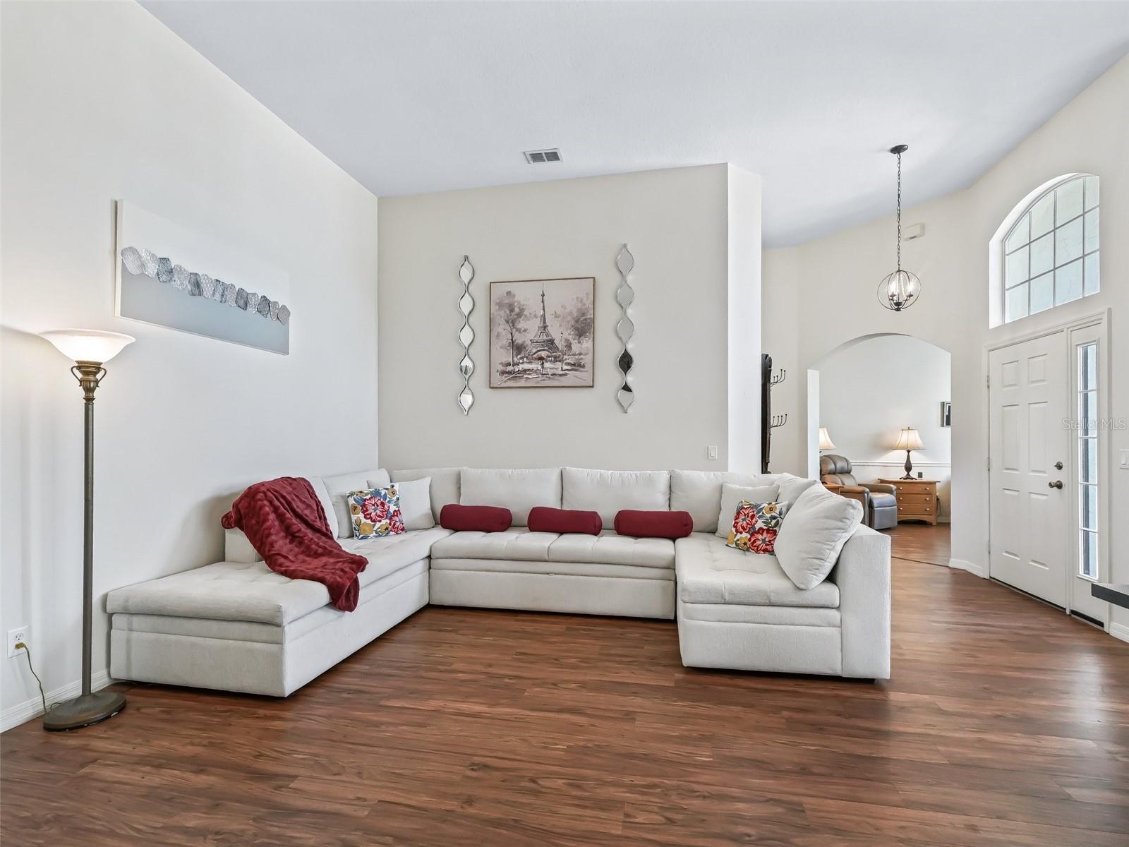 Image 11 of 53 For 17787 114th Avenue
