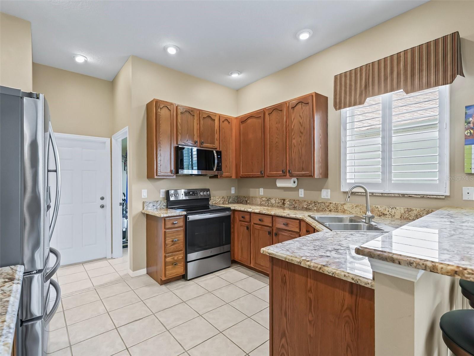 Image 15 of 53 For 17787 114th Avenue