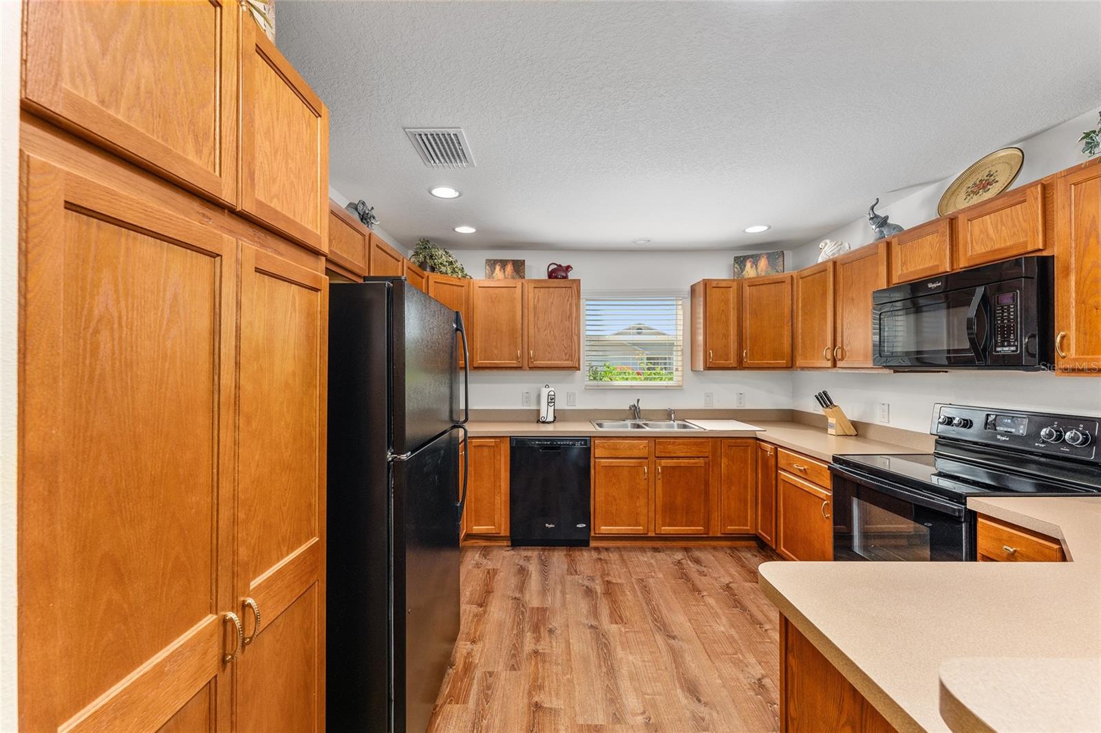 Image 21 of 43 For 3396 Greenacres Terrace