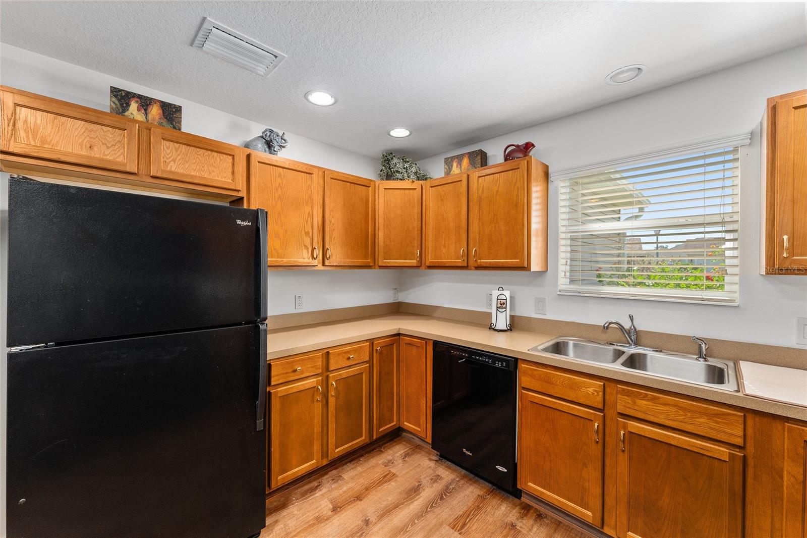 Image 23 of 43 For 3396 Greenacres Terrace