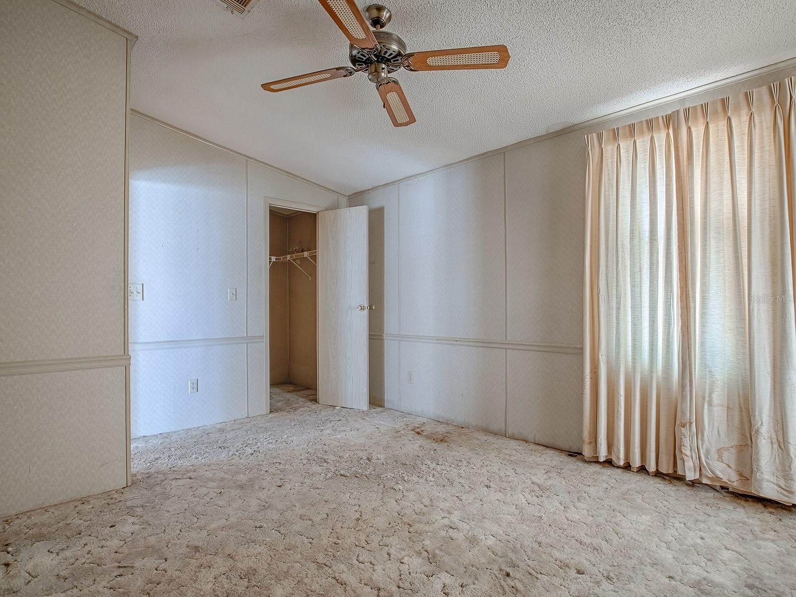 Image 13 of 27 For 819 Hibiscus Drive