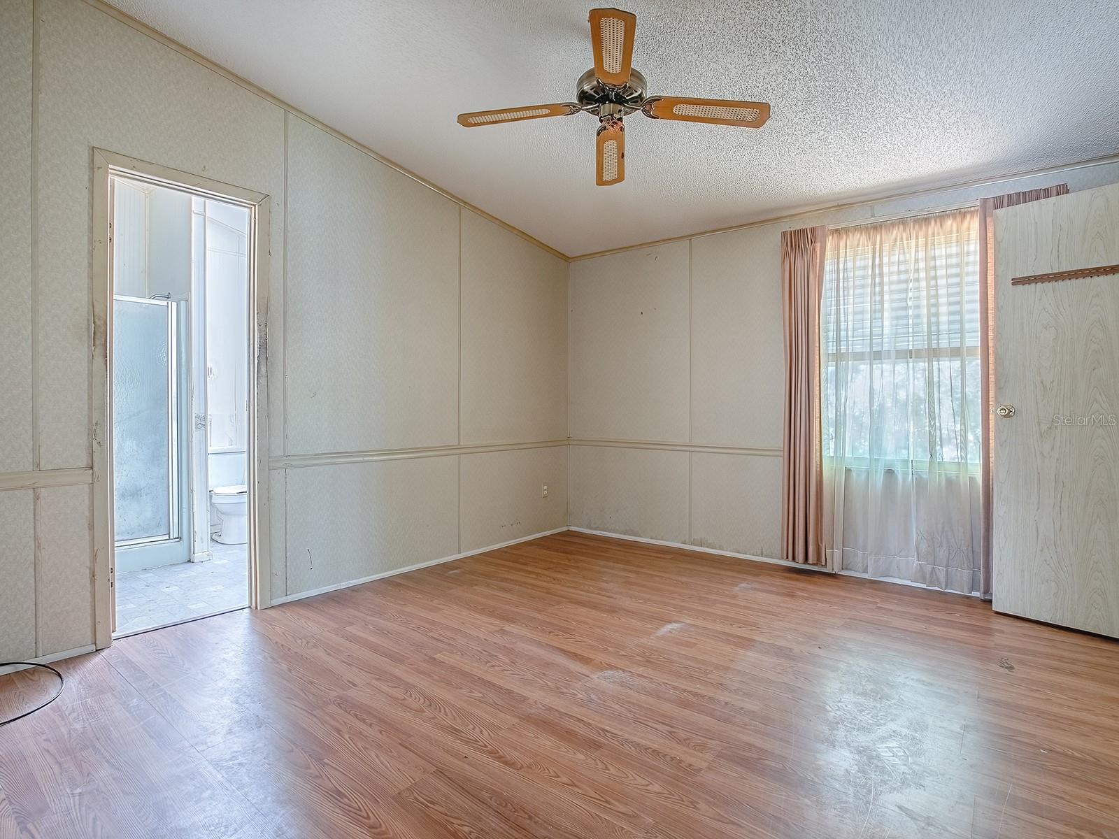 Image 9 of 27 For 819 Hibiscus Drive